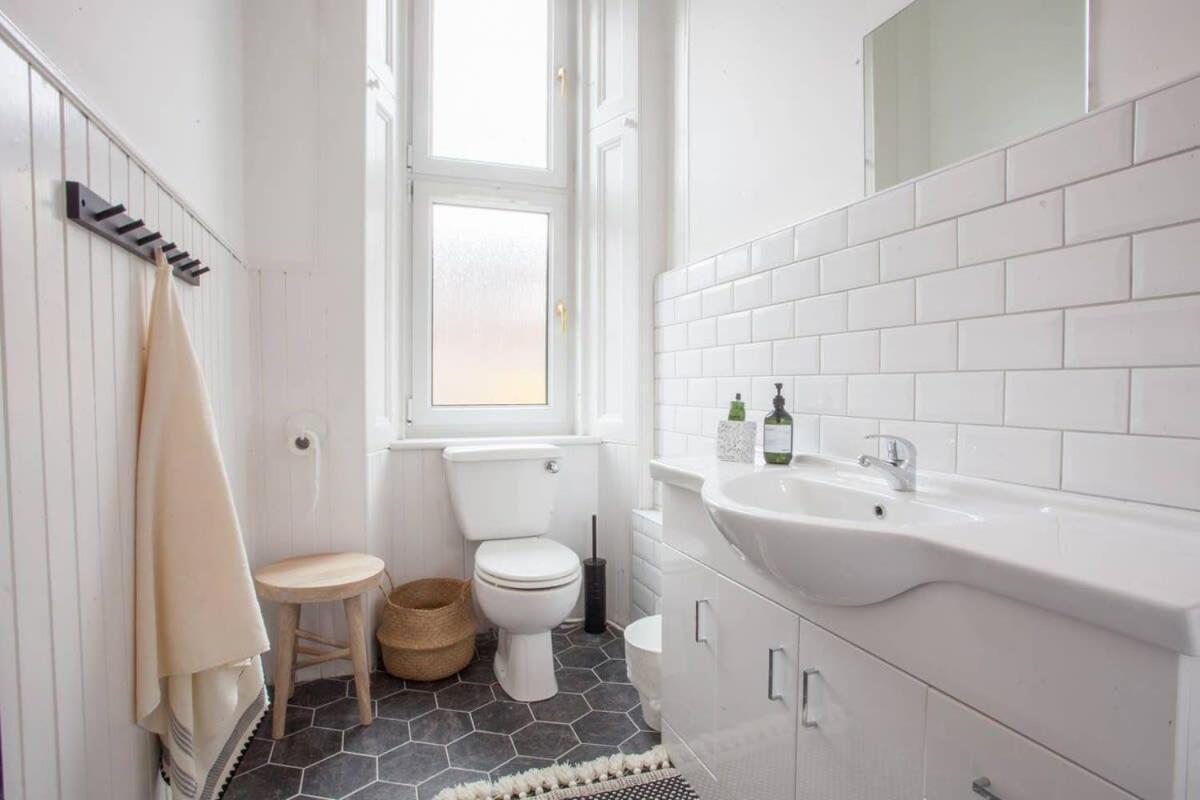 Stunning 2 Bed Property In Heart Of West End Glasgow Exterior photo